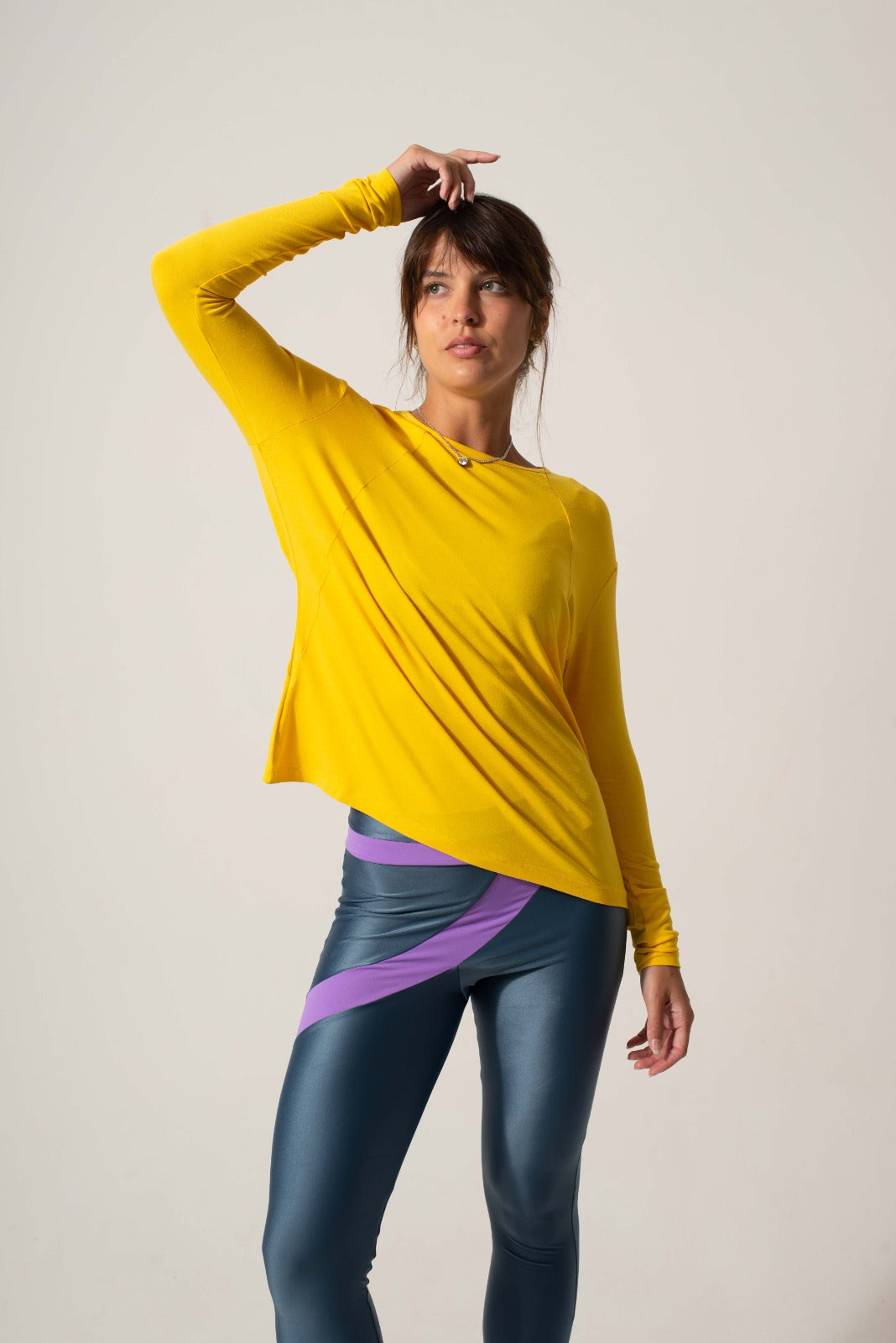 BLUSA MANGA LONGA AMARELO